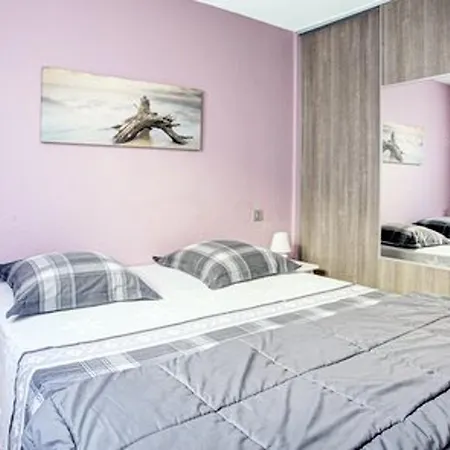 T5 Renovee Proche Et Commerces - Fr-1-696-59 Villa Saintes-Marie-la-Mer